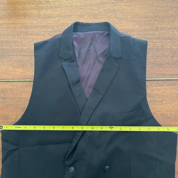 Men’s black three button vest - Picture 4 of 4